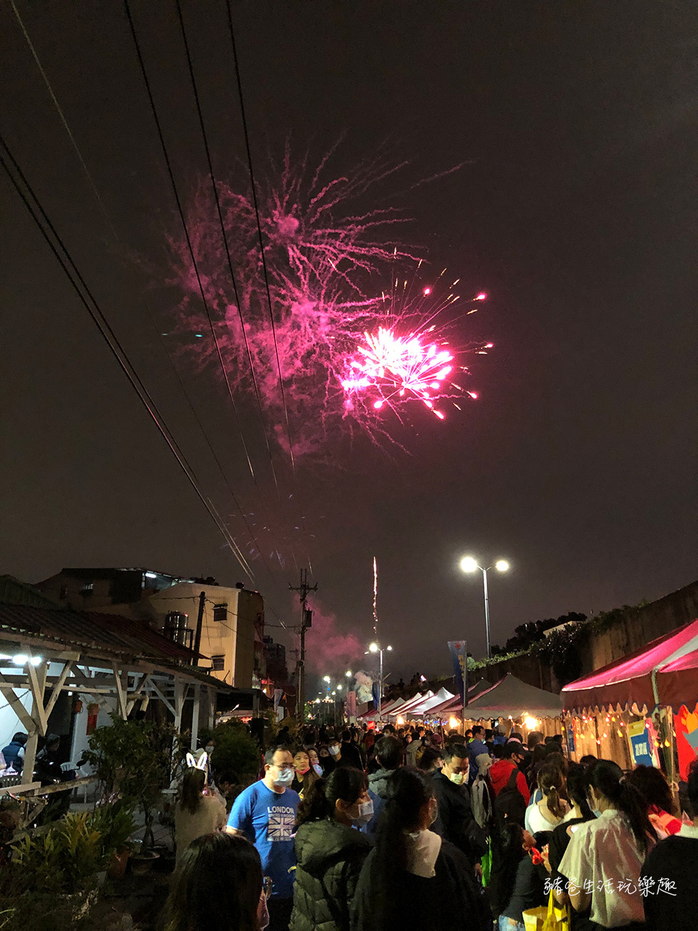 “社子島夜弄土地公”/