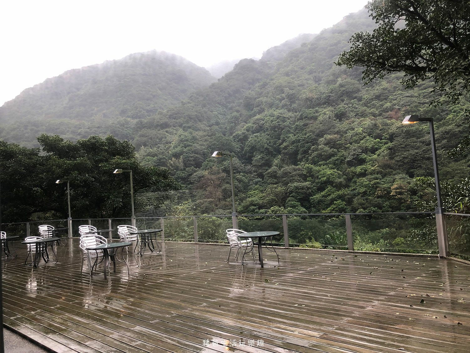 “金山八煙溫泉會館”/